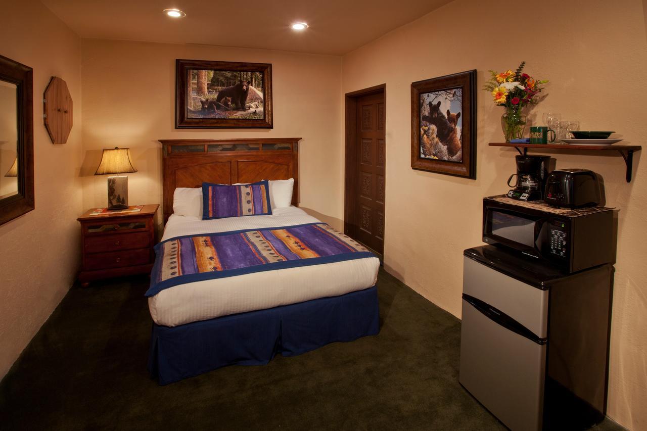 Cottam'S Lodge By Alpine Village Suites Taos Ski Valley Pokój zdjęcie